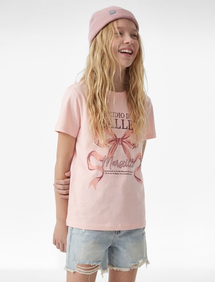 Kız Çocuk Sim Detaylı Fiyonk Baskılı Kısa Kollu Bisiklet Yaka Pamuklu Tişört