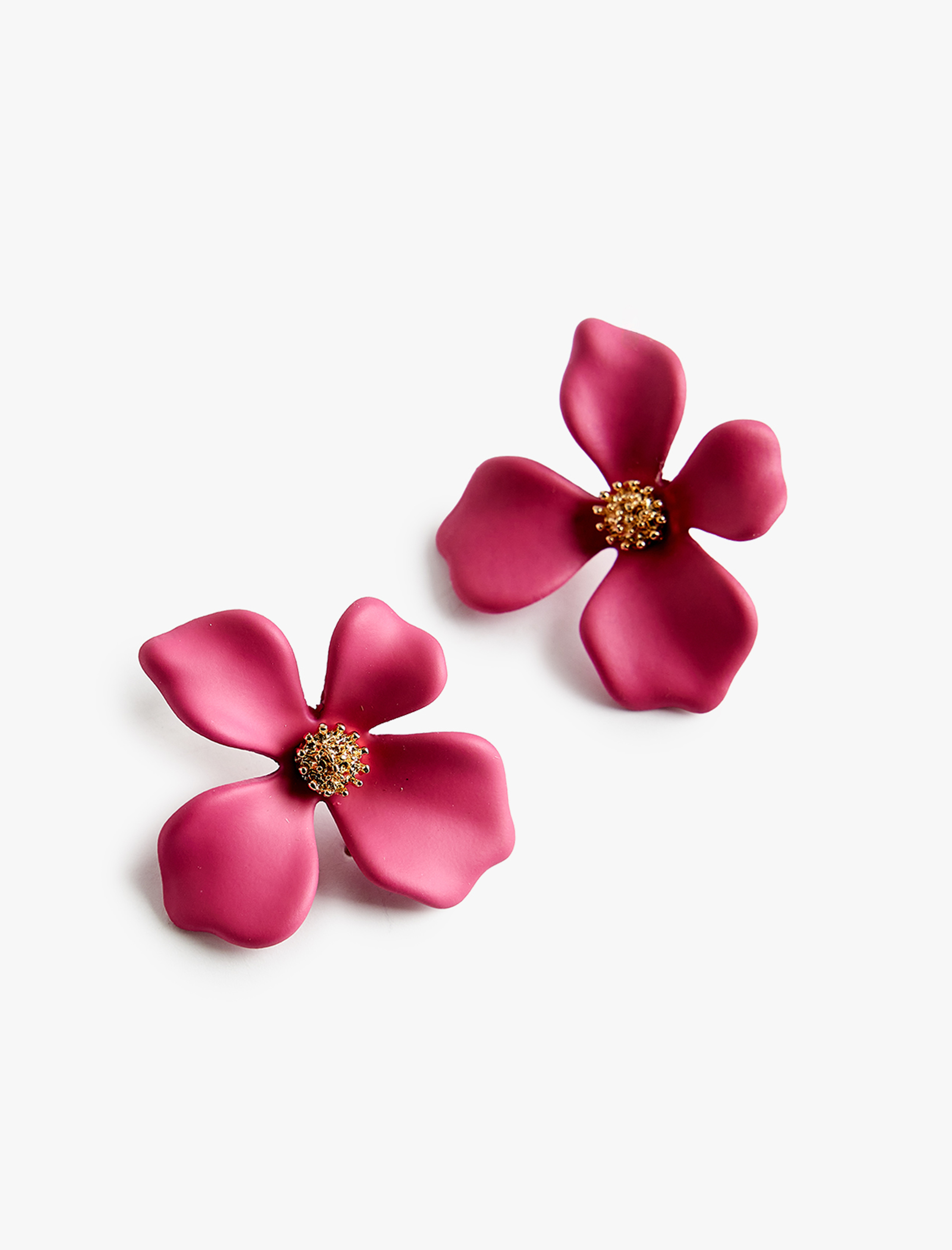  Kadın Çiçek Küpe