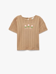 Pamuklu Nakışlı Kısa Kollu Bisiklet Yaka Tişört