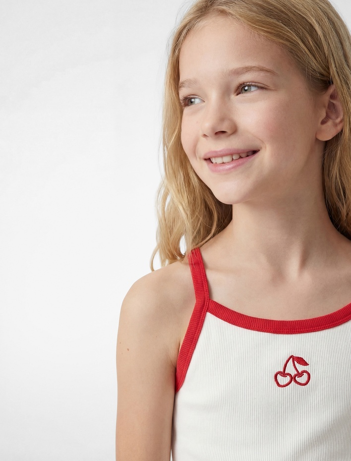 Kız Çocuk Pamuklu İnce Askılı Kiraz Nakışlı Atlet