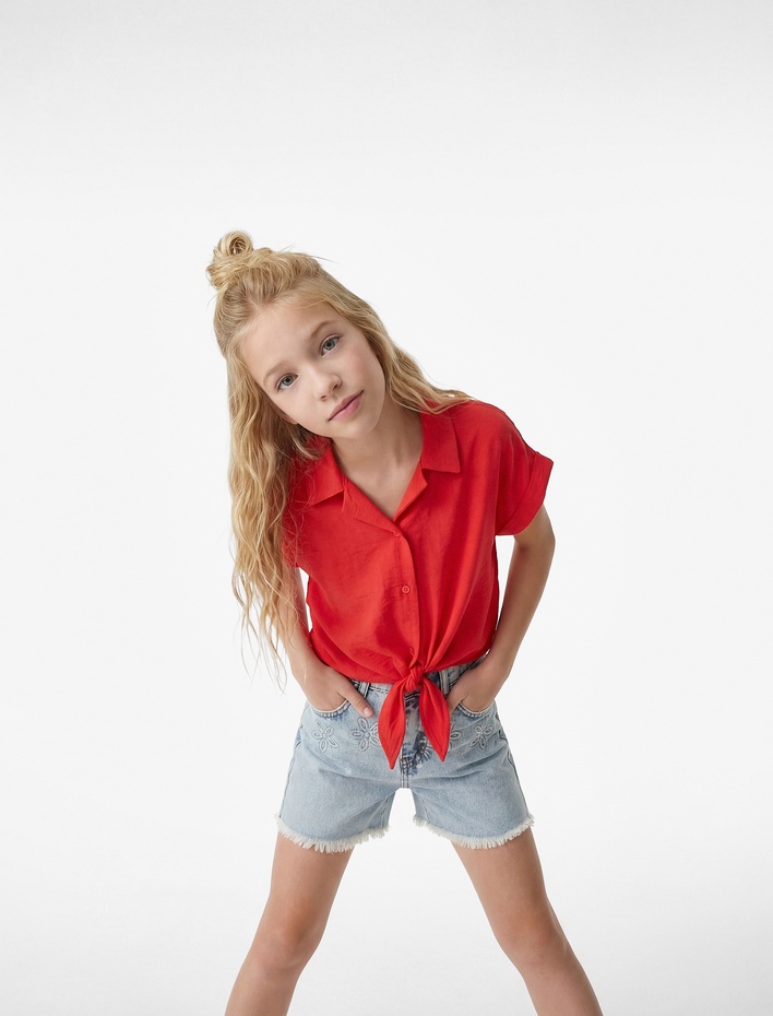 Kız Çocuk Pamuklu Çiçek İşlemeli Cep Detaylı Jean Şort