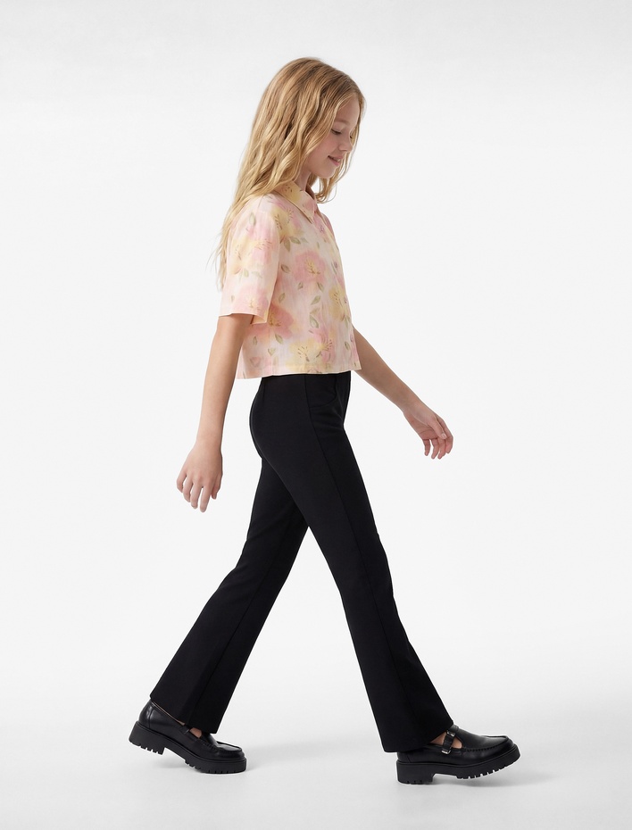 Kız Çocuk Cepli Toka Detaylı Viskon Karışımlı İspanyol Paça Pantolon