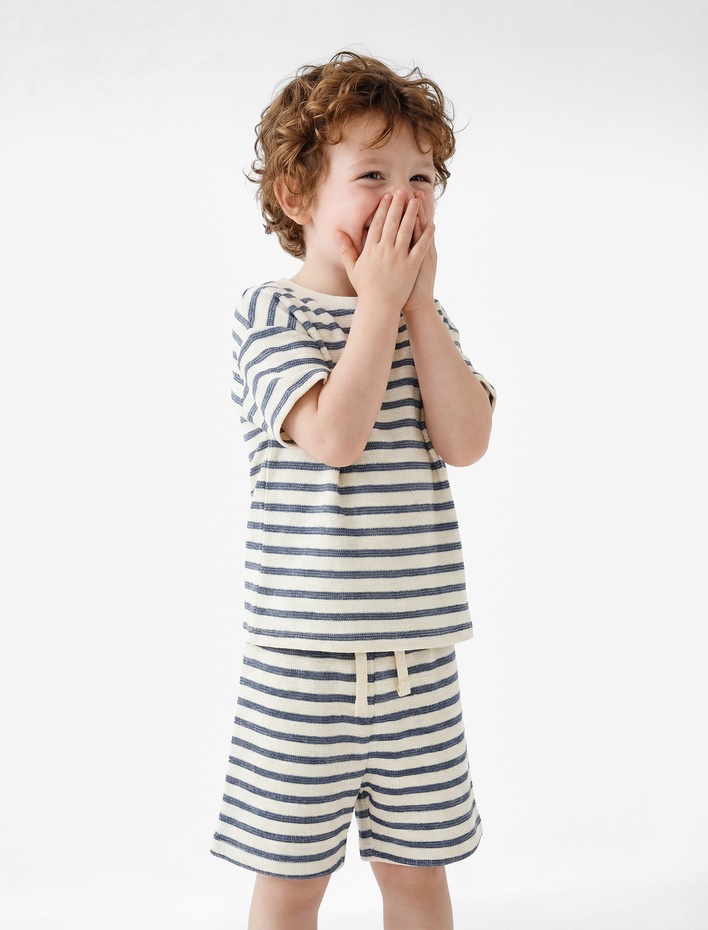 Erkek Bebek Pamuklu Beli Bağcıklı Çizgili Şort