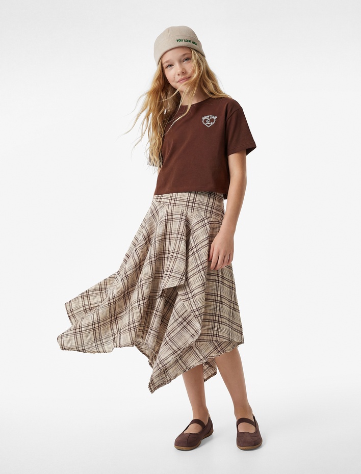 Kız Çocuk Pamuklu Kısa Kollu Bisiklet Yaka Arkası Baskılı Tişört