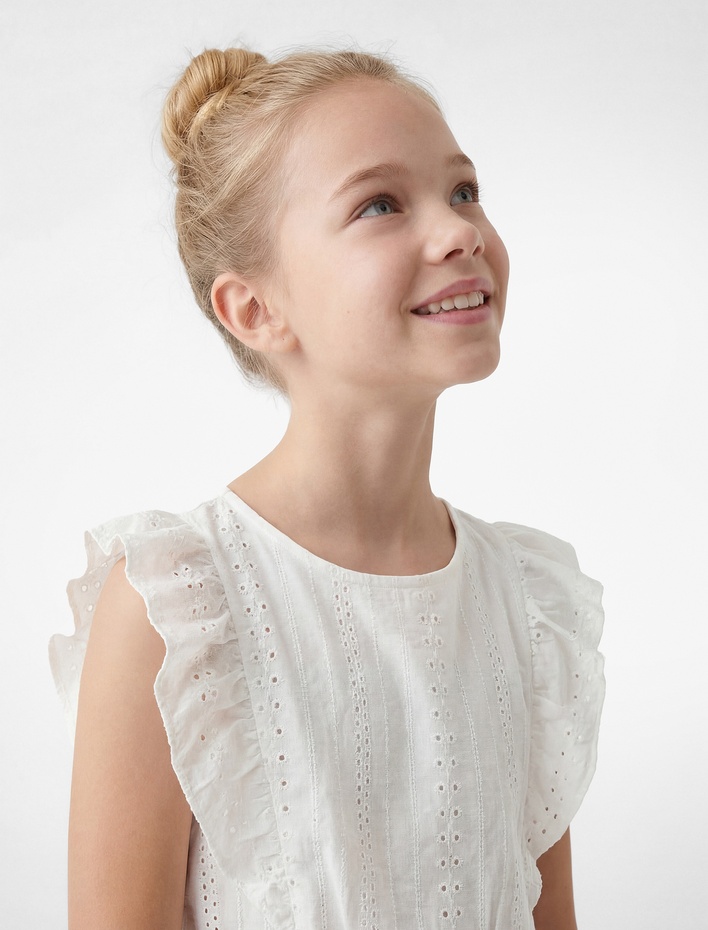 Kız Çocuk Kolsuz Brodeli Beli Lastikli Bisiklet Yaka Crop Bluz