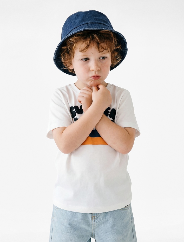 Erkek Bebek Bisiklet Yaka Kısa Kollu Nakışlı Pamuklu Tişört