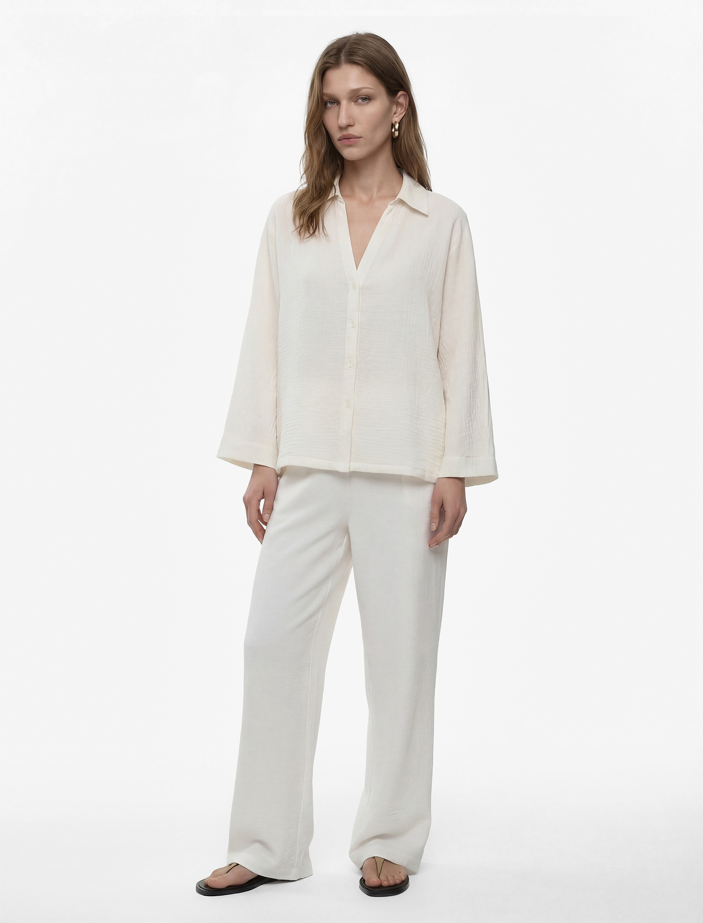 Pamuklu Geniş Uzun Kollu Düğmeli Müslin Gömlek - Görsel 3