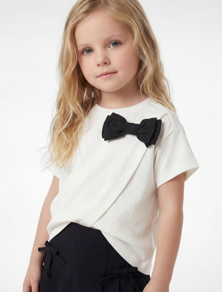 Kız Bebek Fiyonk Detaylı Kısa Kollu Bisiklet Yaka Pamuklu Tişört
