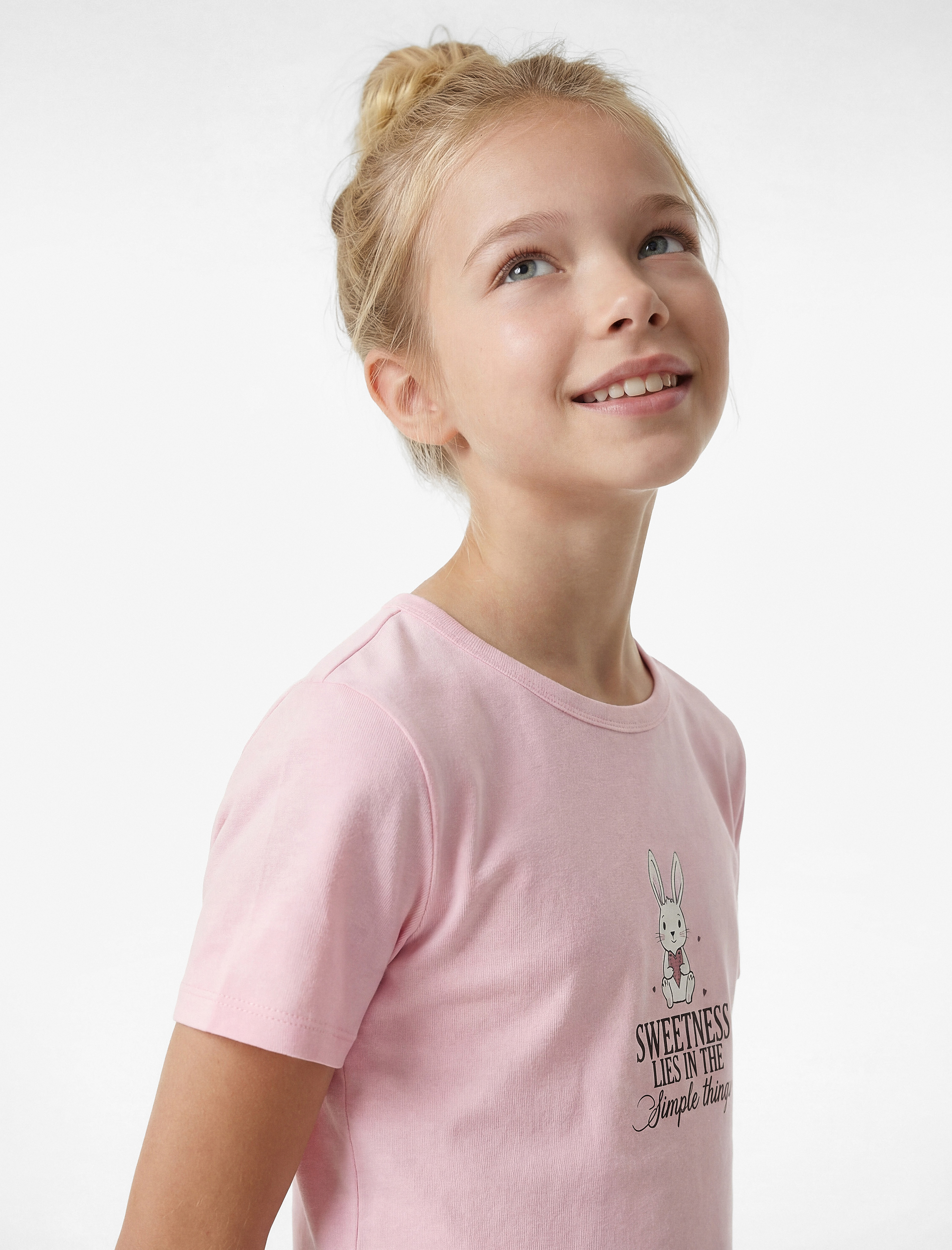  Kız Çocuk Pamuklu Kısa Kollu Bisiklet Yaka Tavşan Baskılı Crop Tişört