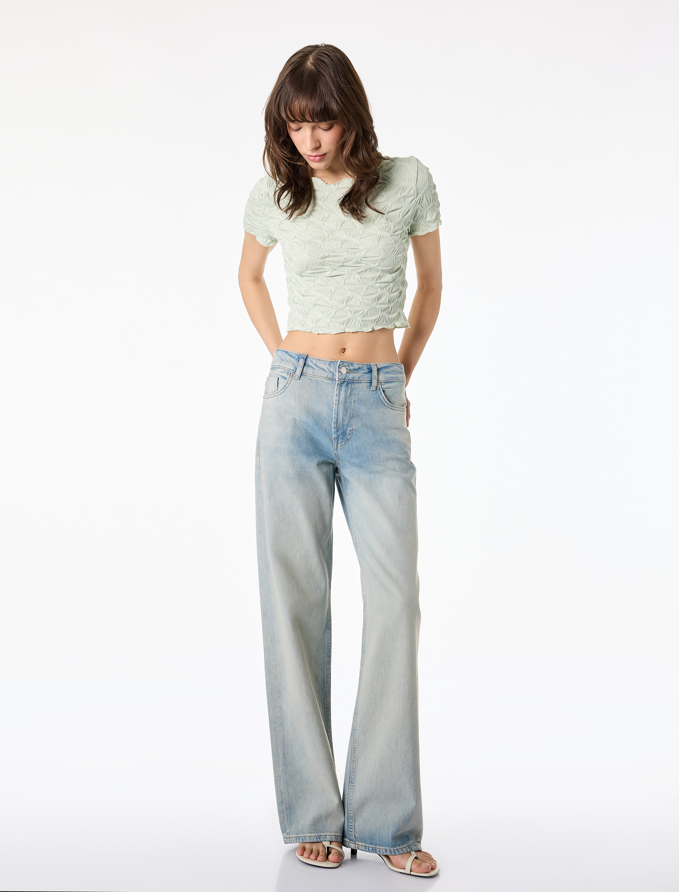   Bürümcük Kumaş Slim Fit Kısa Kollu Kayık Yaka Crop Tişört