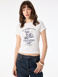 Pamuklu Slim Fit Bisiklet Yaka Kısa Kollu Köpek Baskılı Tişört