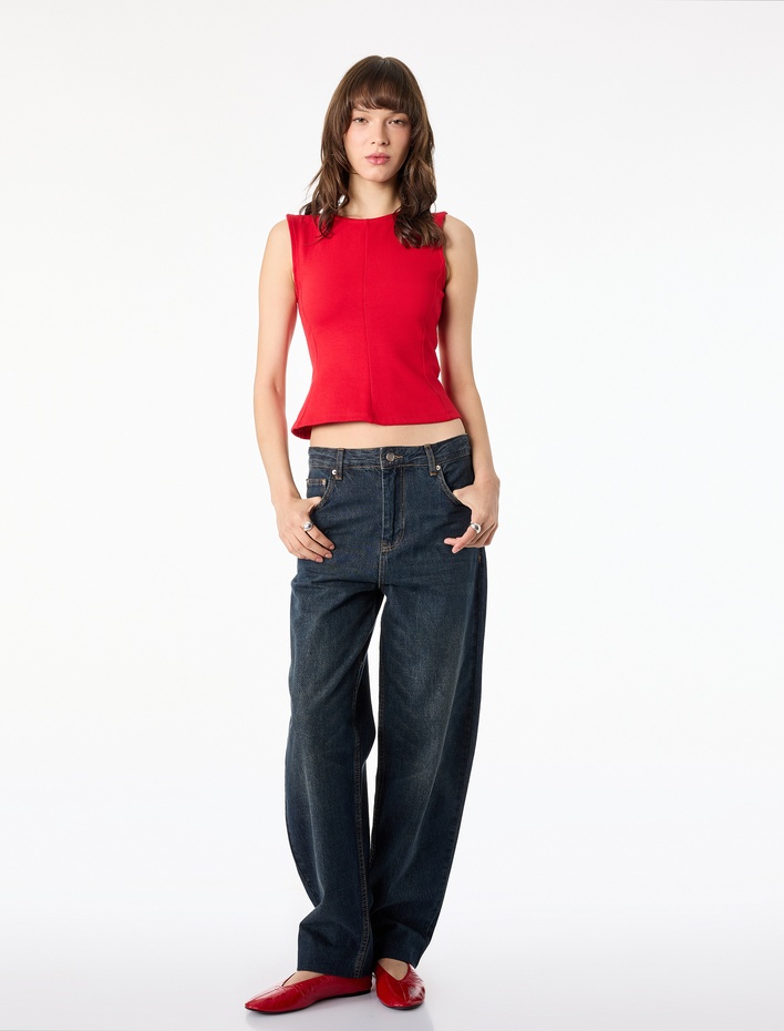  Pamuklu Slim Fit Kolsuz Bisiklet Yaka Bluz