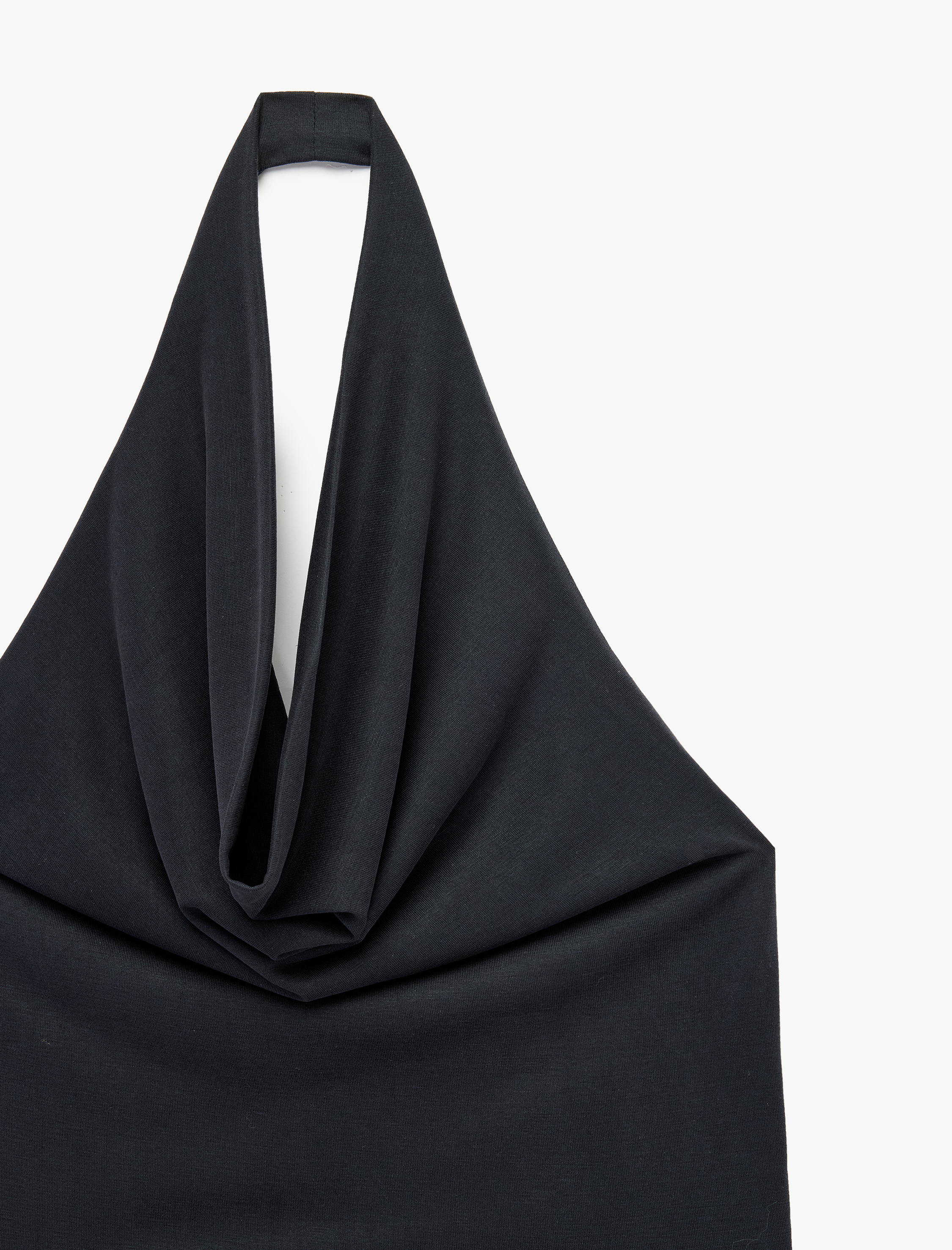   Slim Fit Modal Kumaş Kolsuz Sırtı Açık Degaje Yaka Bluz