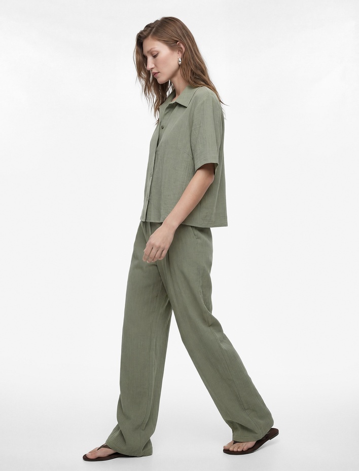  Viskon Cepli Pileli Dokulu Geniş Paça Pantolon