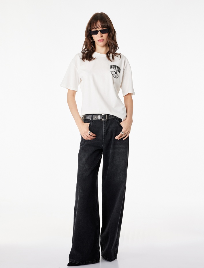  Rahat Kalıp Kısa Kollu Bisiklet Yaka Arkası Baskılı Tişört