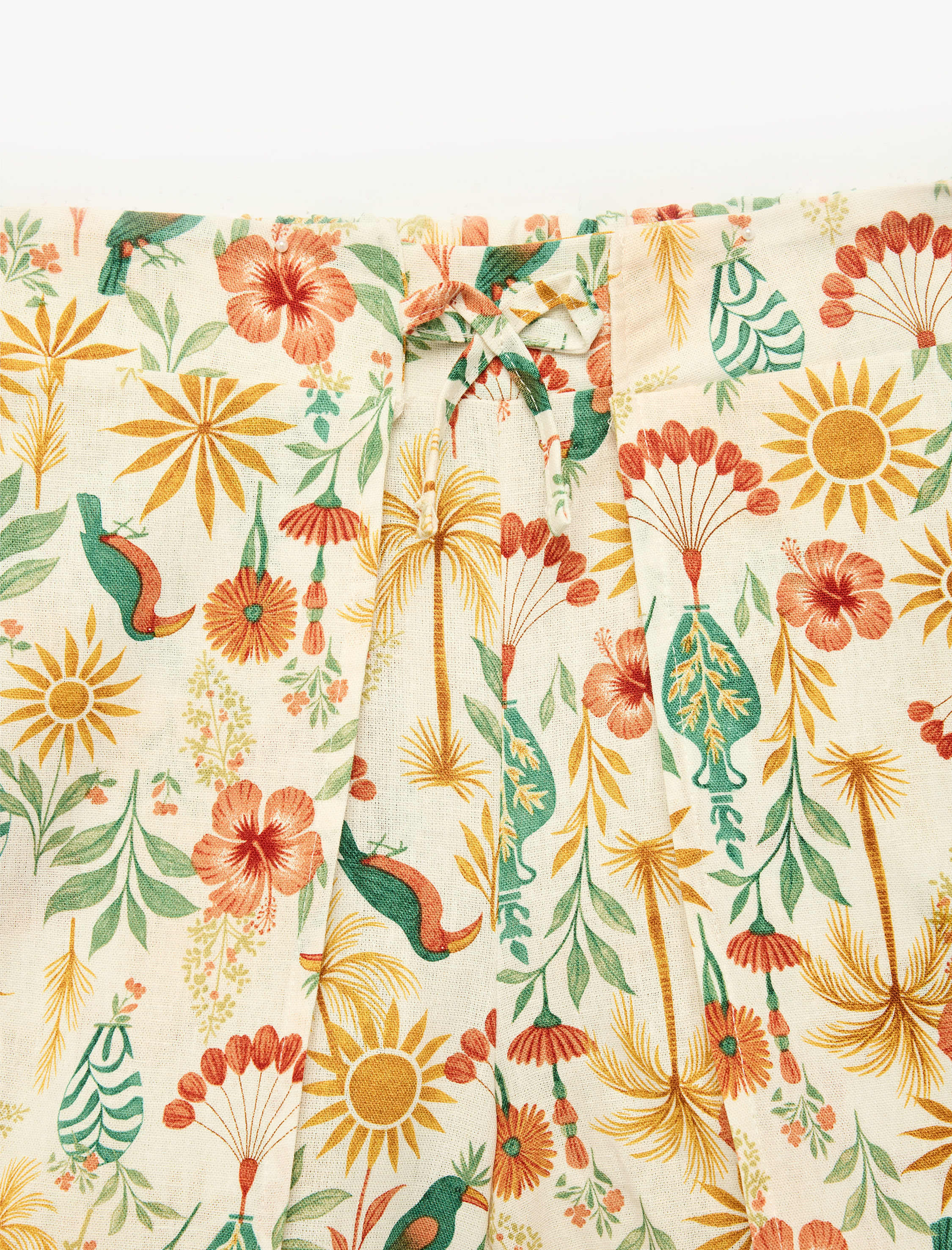  Kız Çocuk Viskon ve Keten Karışımlı Rahat Kesim Çiçekli Şort