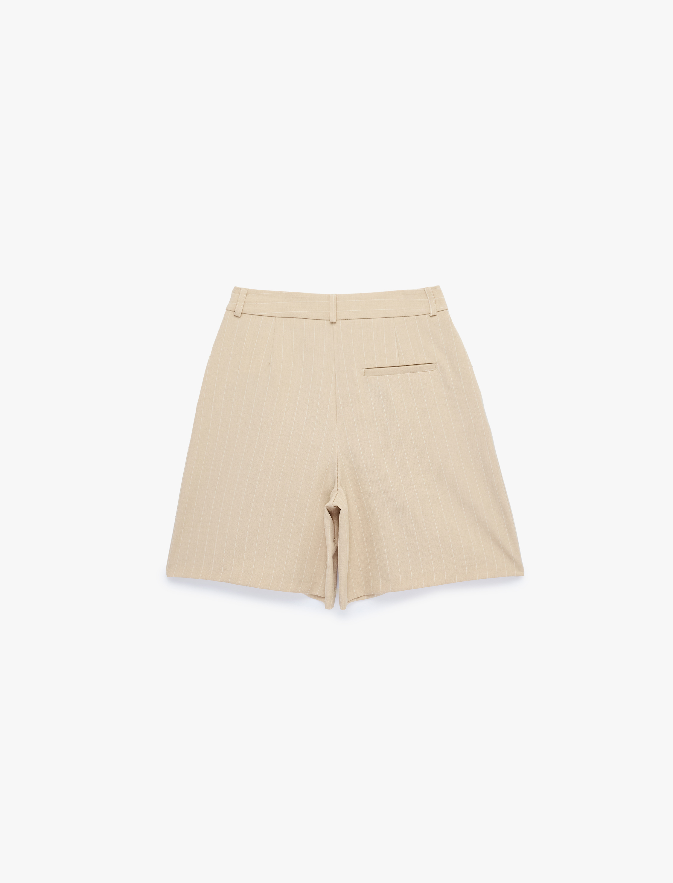   Yüksek Bel Pileli Çizgili Bermuda Kumaş Şort