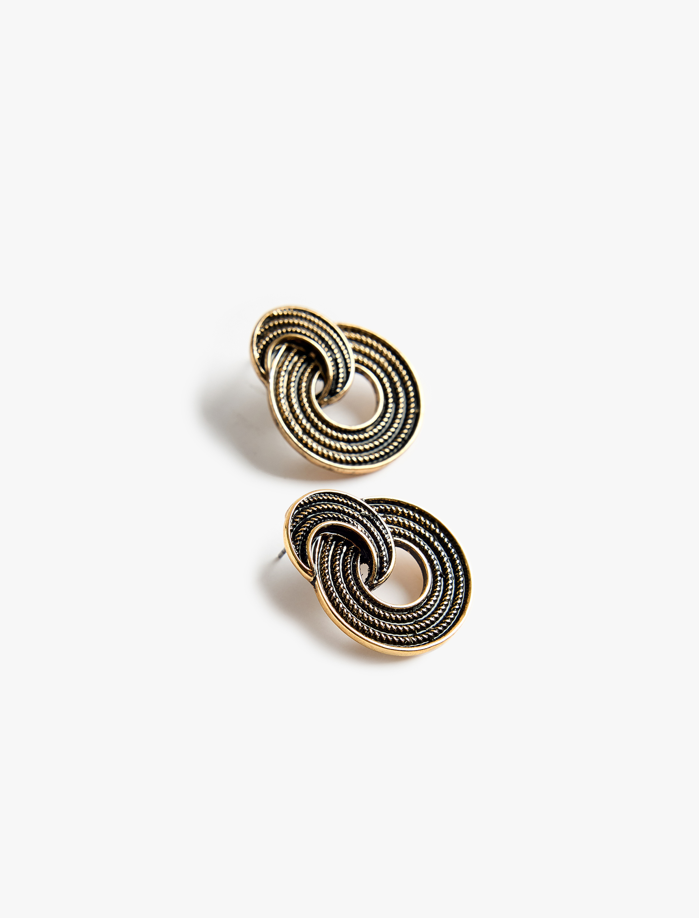  Kadın Geometrik Küpe