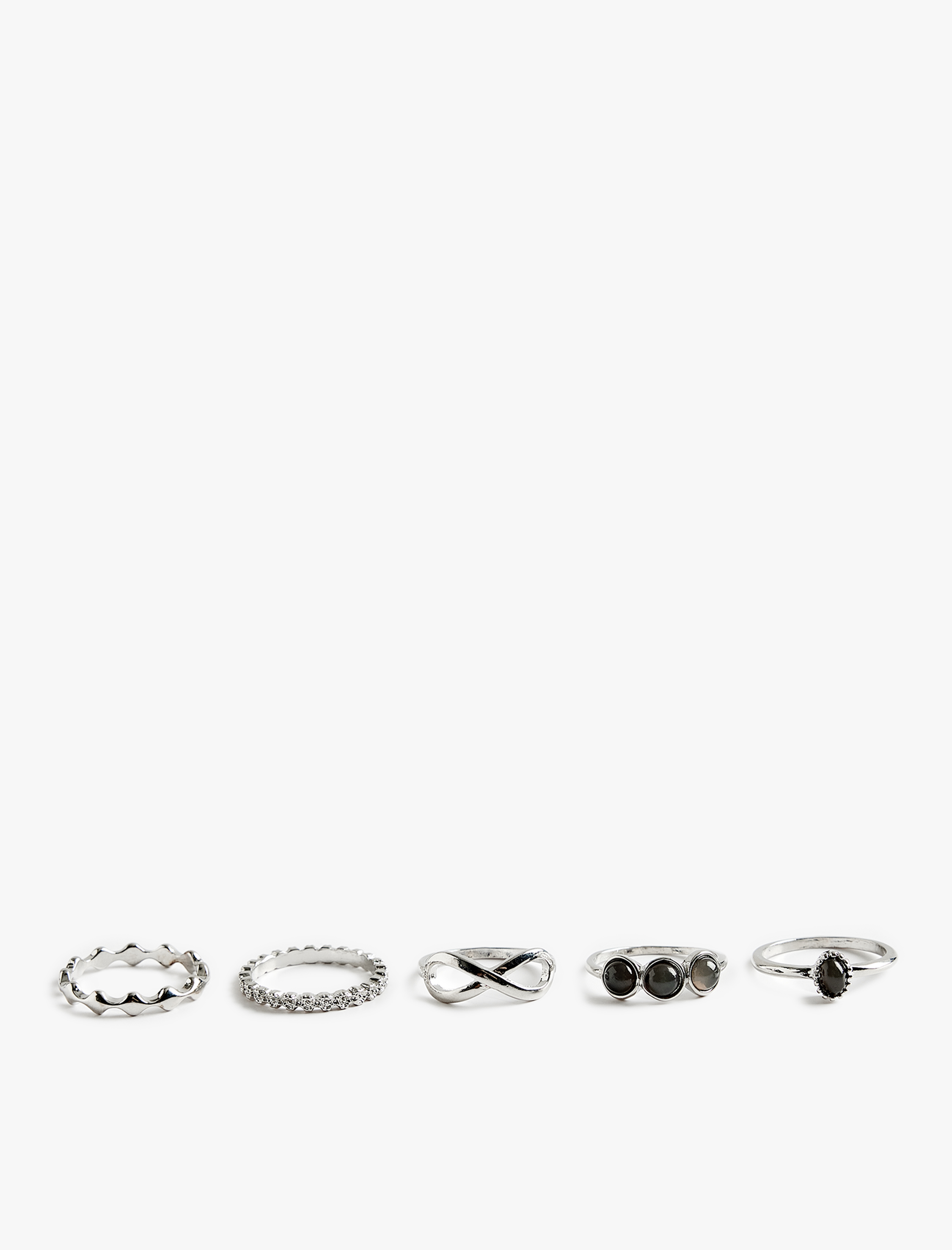  Kadın Taş Detaylı 5'li Yüzük Seti