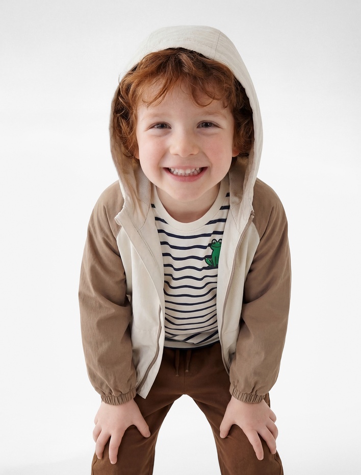 Erkek Bebek Renk Bloklu Kanguru Cep Detaylı  Fermuar Detaylı Kapşonlu Mevsimlik Ceket