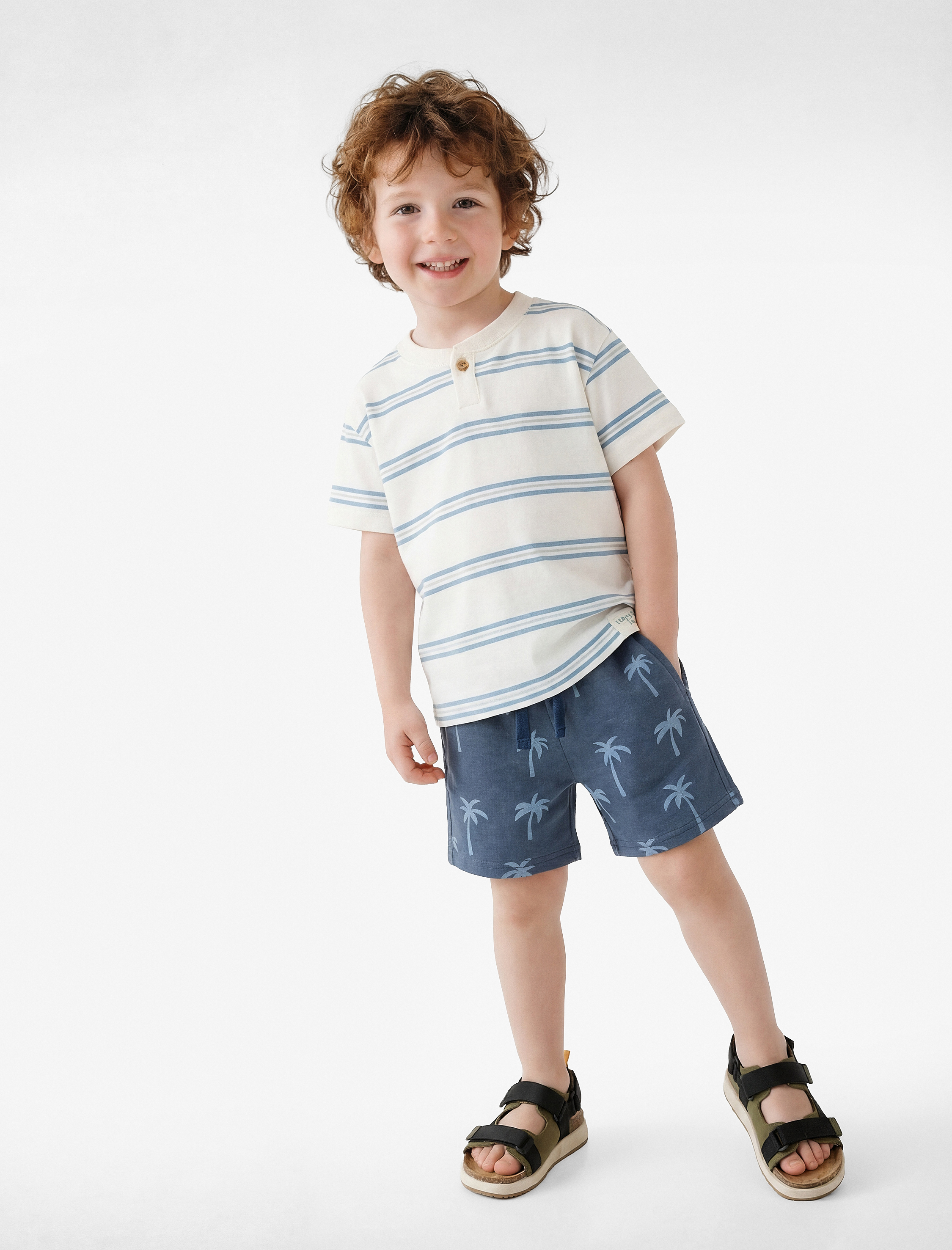  Erkek Bebek Palmiye Desenli Rahat Kesim Cepli Pamuklu Şort