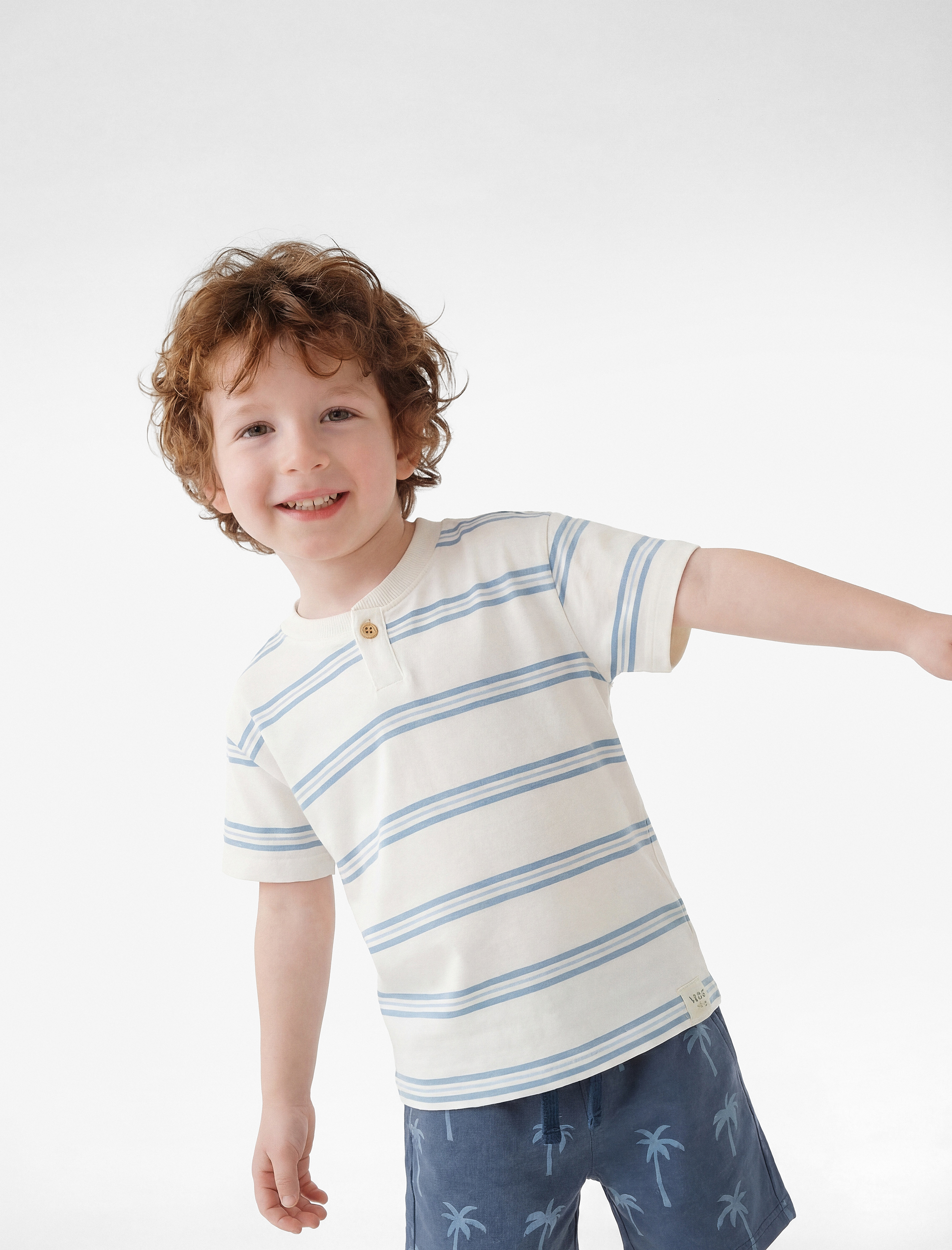  Erkek Bebek Palmiye Desenli Rahat Kesim Cepli Pamuklu Şort