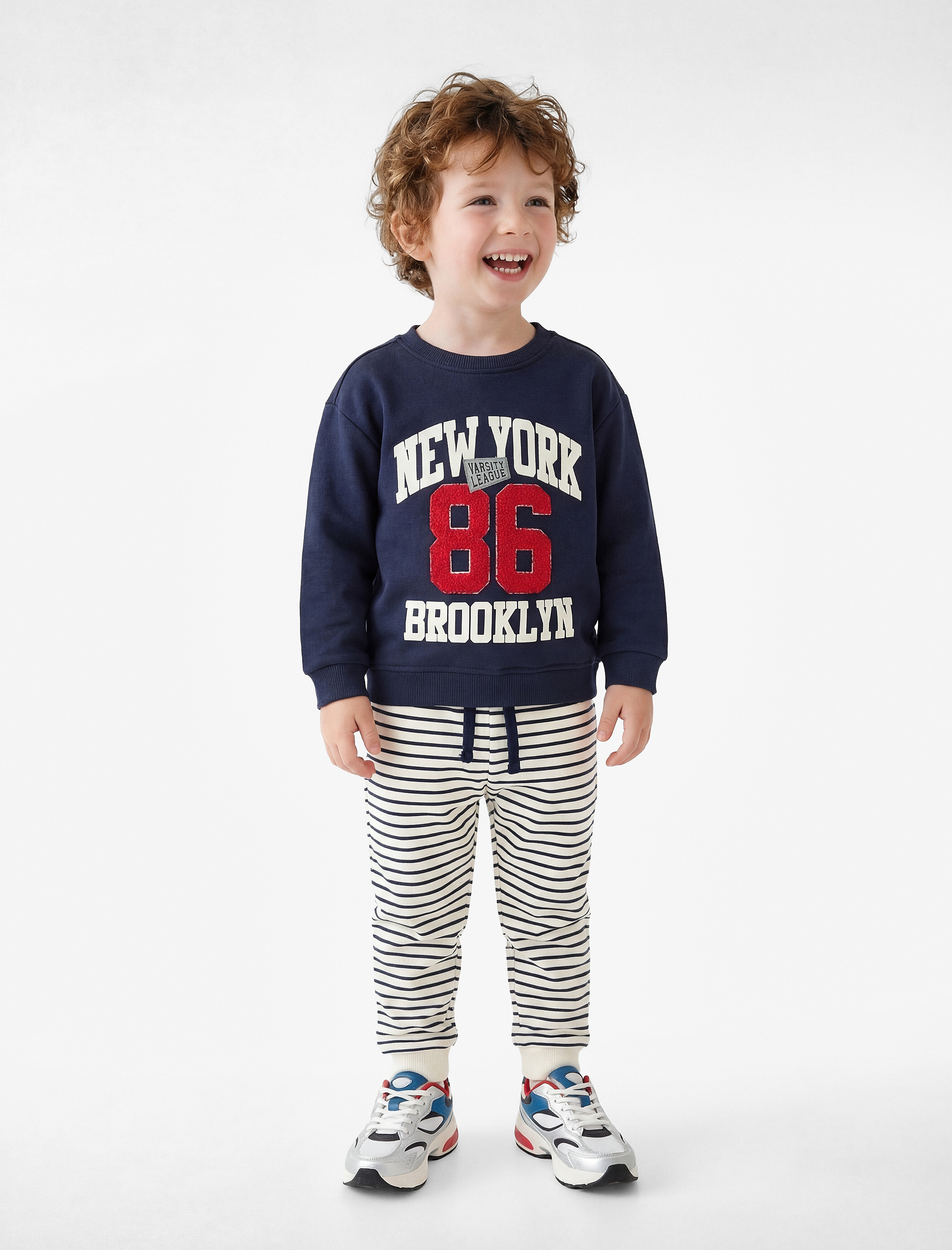  Erkek Bebek Pamuklu Beli Bağcıklı Üç İplik Şardonlu Jogger Eşofman Altı