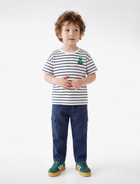 Pamuklu Kurbağa Nakış Detaylı Kısa Kollu Bisiklet Yaka Çizgili Tişört