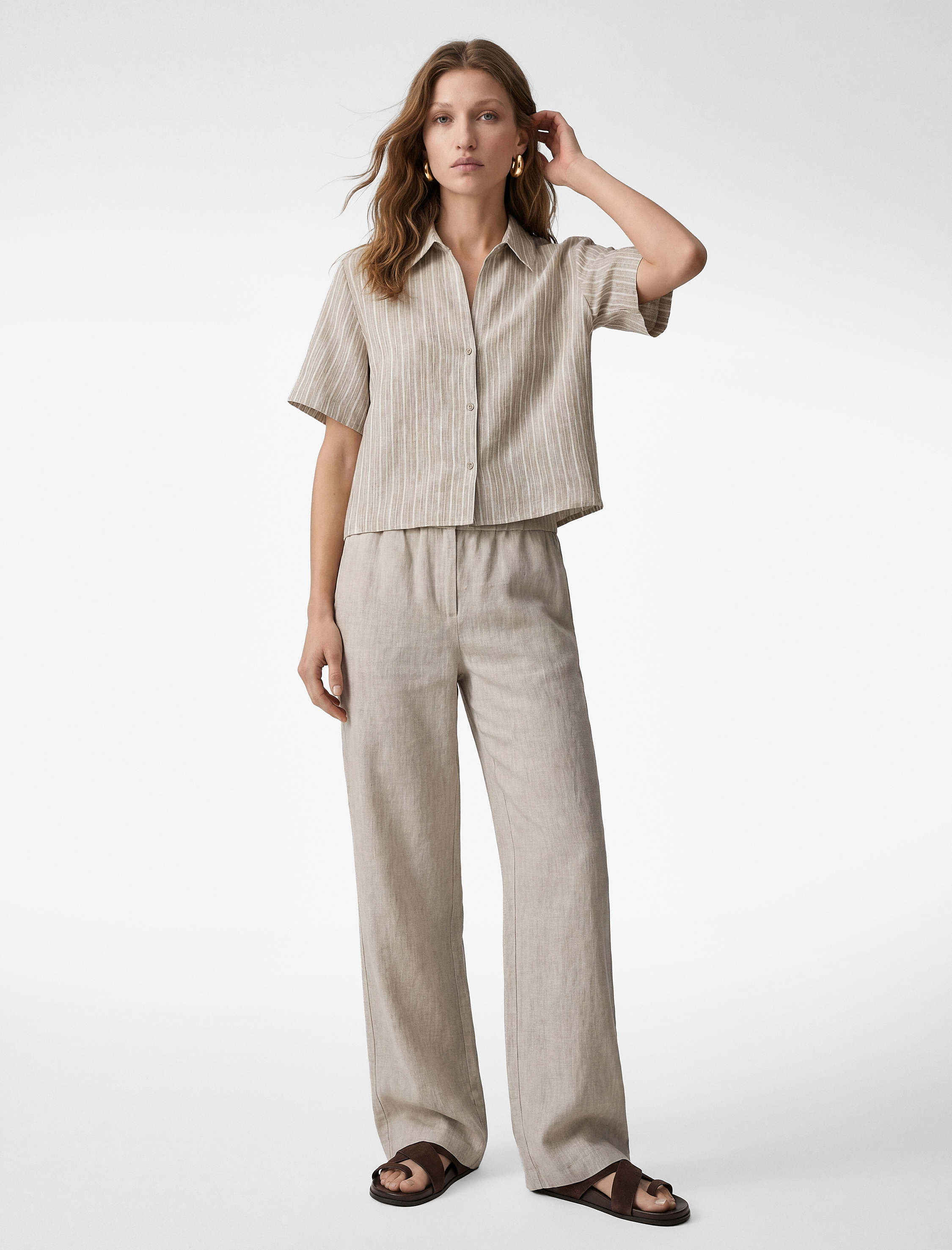 Regular Fit Kaçık Yaka Kısa Kollu Crop Gömlek