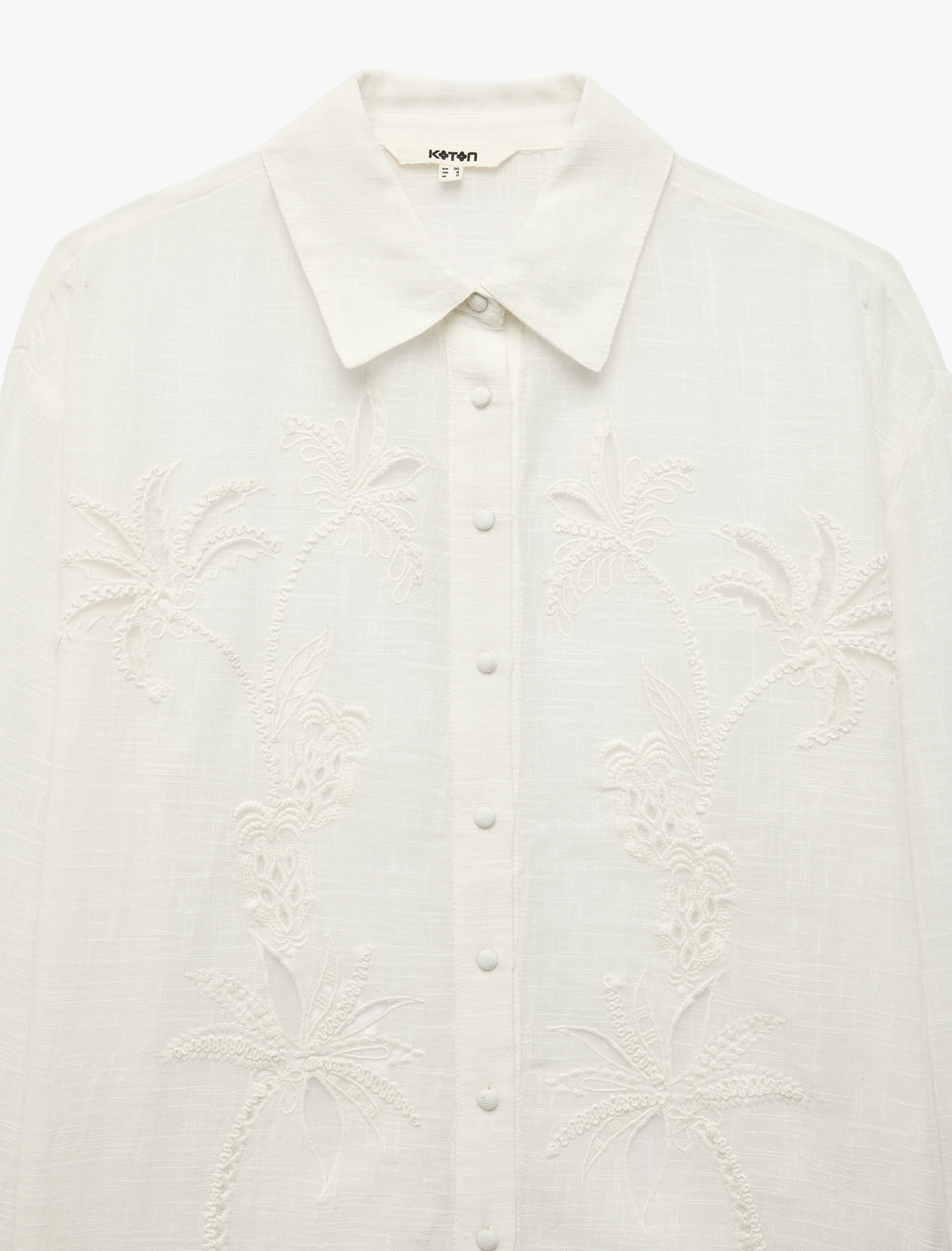   Regular Fit Düğmeli Uzun Kollu Floral Brodeli Gömlek