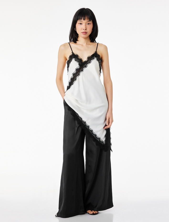  Cep Detaylı Pileli Saten Geniş Paça Pantolon