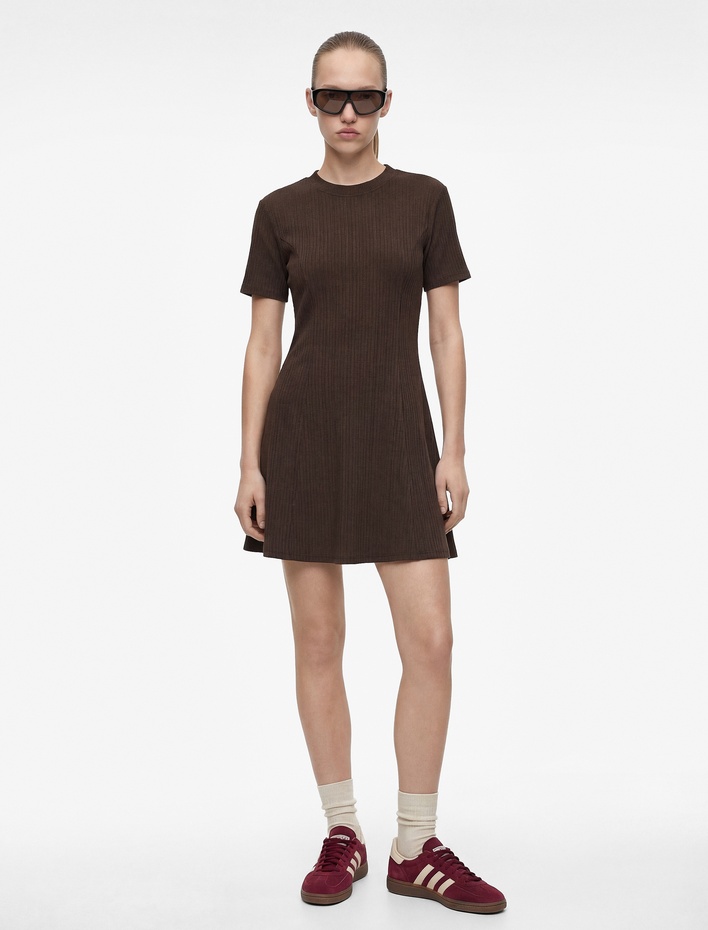  Kısa Kollu Bisiklet Yaka Mini Kloş Elbise