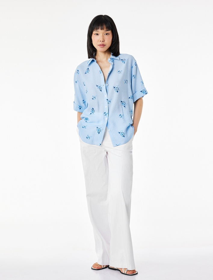  Kısa Kollu Nakış Detaylı Çiçekli Çizgili Gömlek