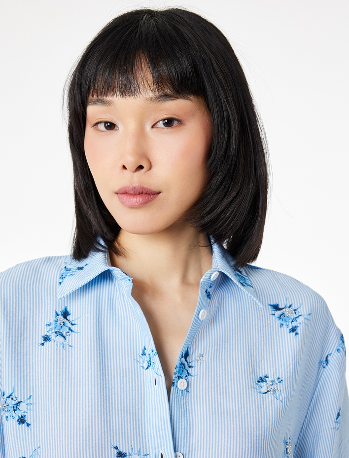  Kısa Kollu Nakış Detaylı Çiçekli Çizgili Gömlek