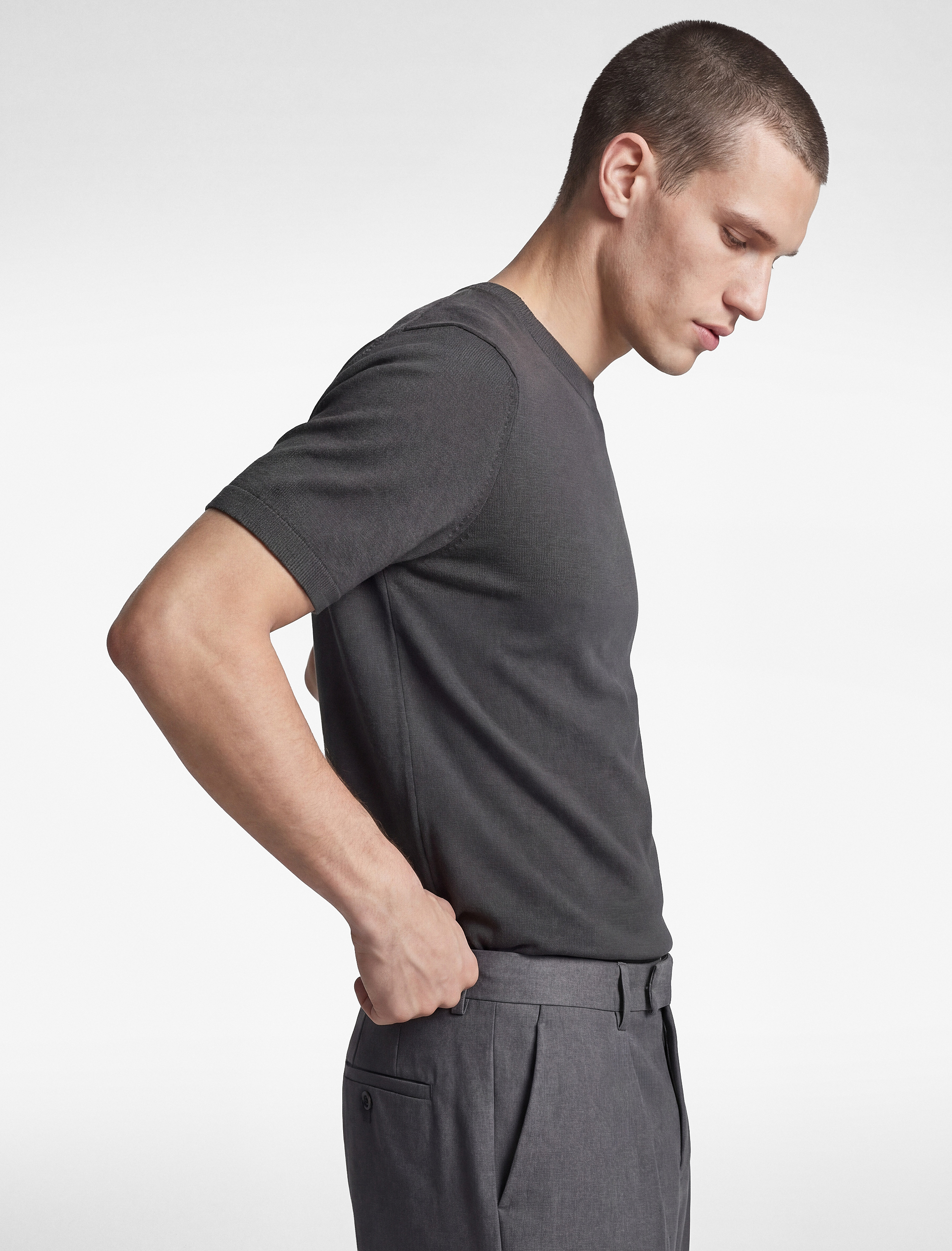   Regular Fit Bisiklet Yaka Viskon Karışımlı Kısa Kollu Basic Triko Tişört