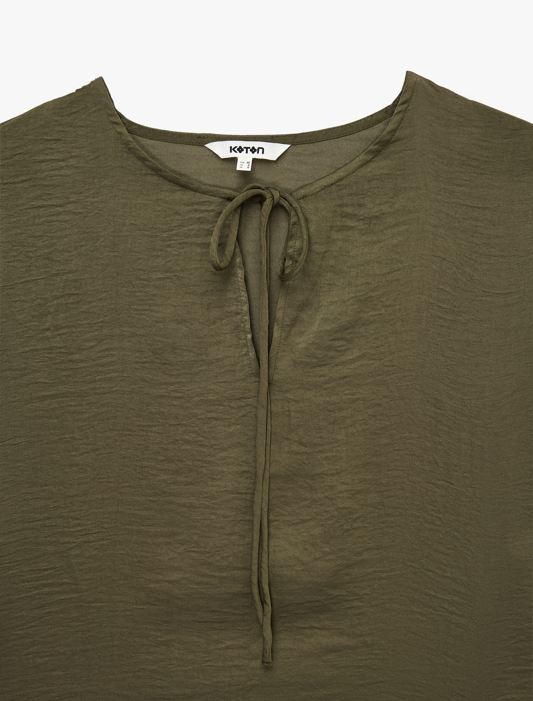 Aerobin Kumaş Rahat Kalıp Bağlamalı Yuvarlak Yaka Kısa Kollu Saten Bluz - Görsel 5