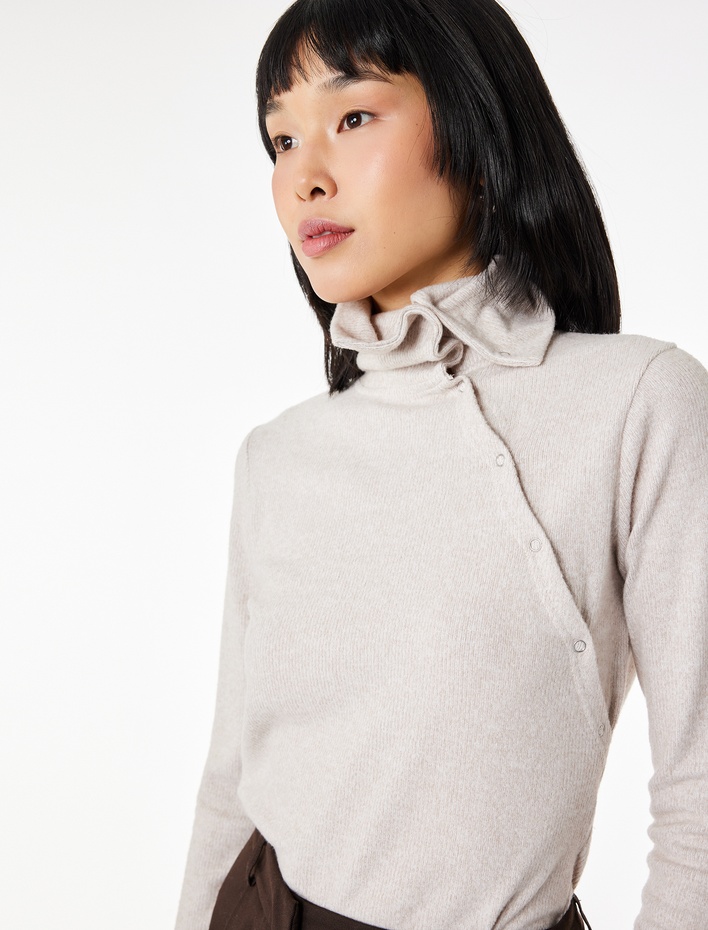  Slim Fit Yumuşak Dokulu Uzun Kollu Düğme Detaylı Dik Yaka Sweatshirt