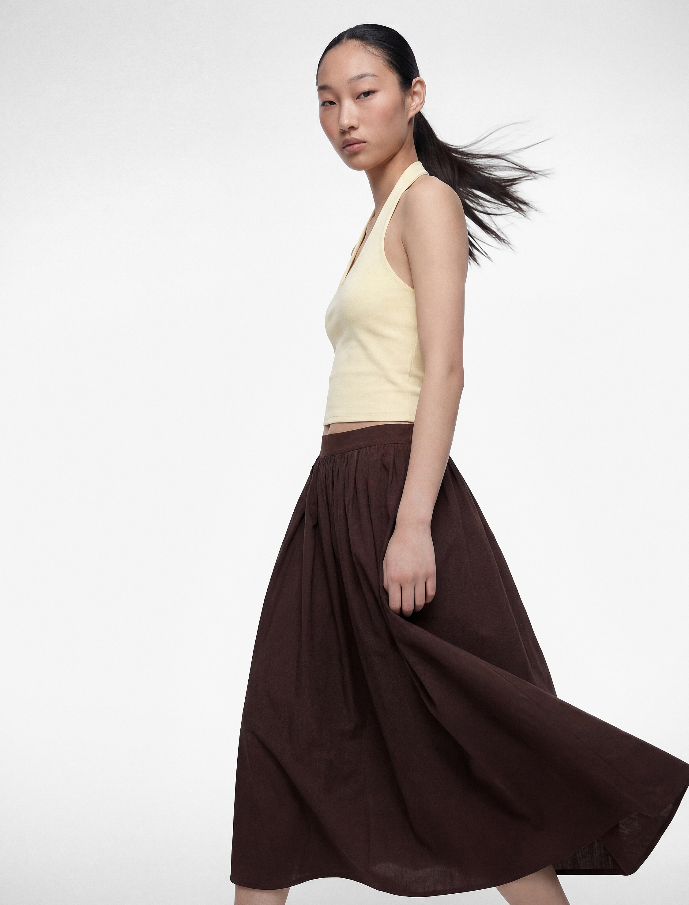   Halter Yaka Kolsuz Pamuklu Crop Bluz