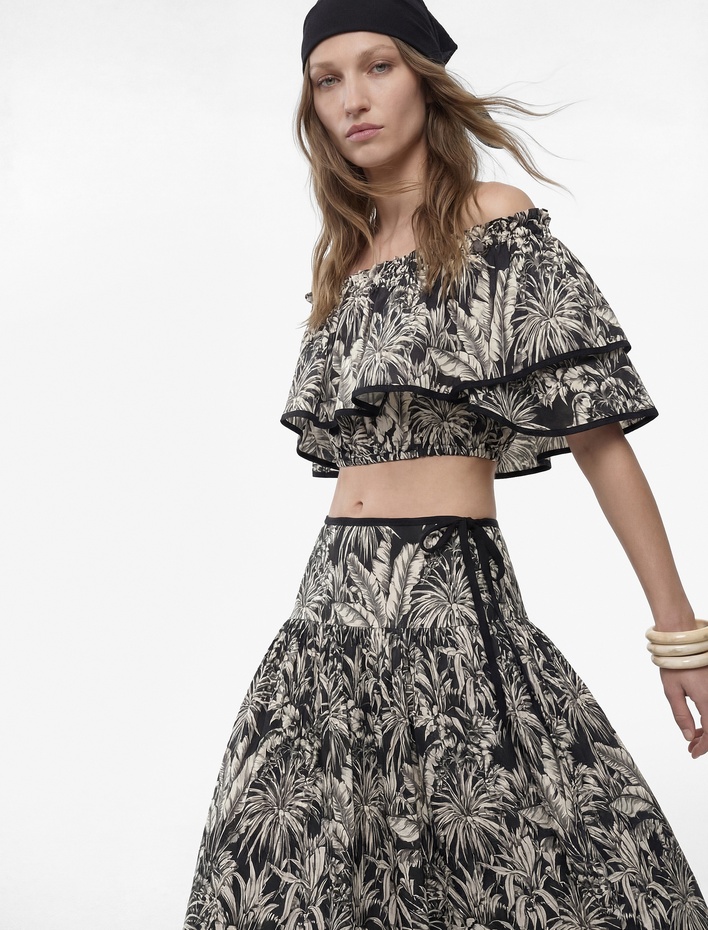  Salda Kumaş Floral Desenli Fırfırlı Omuzu Açık Crop Bluz