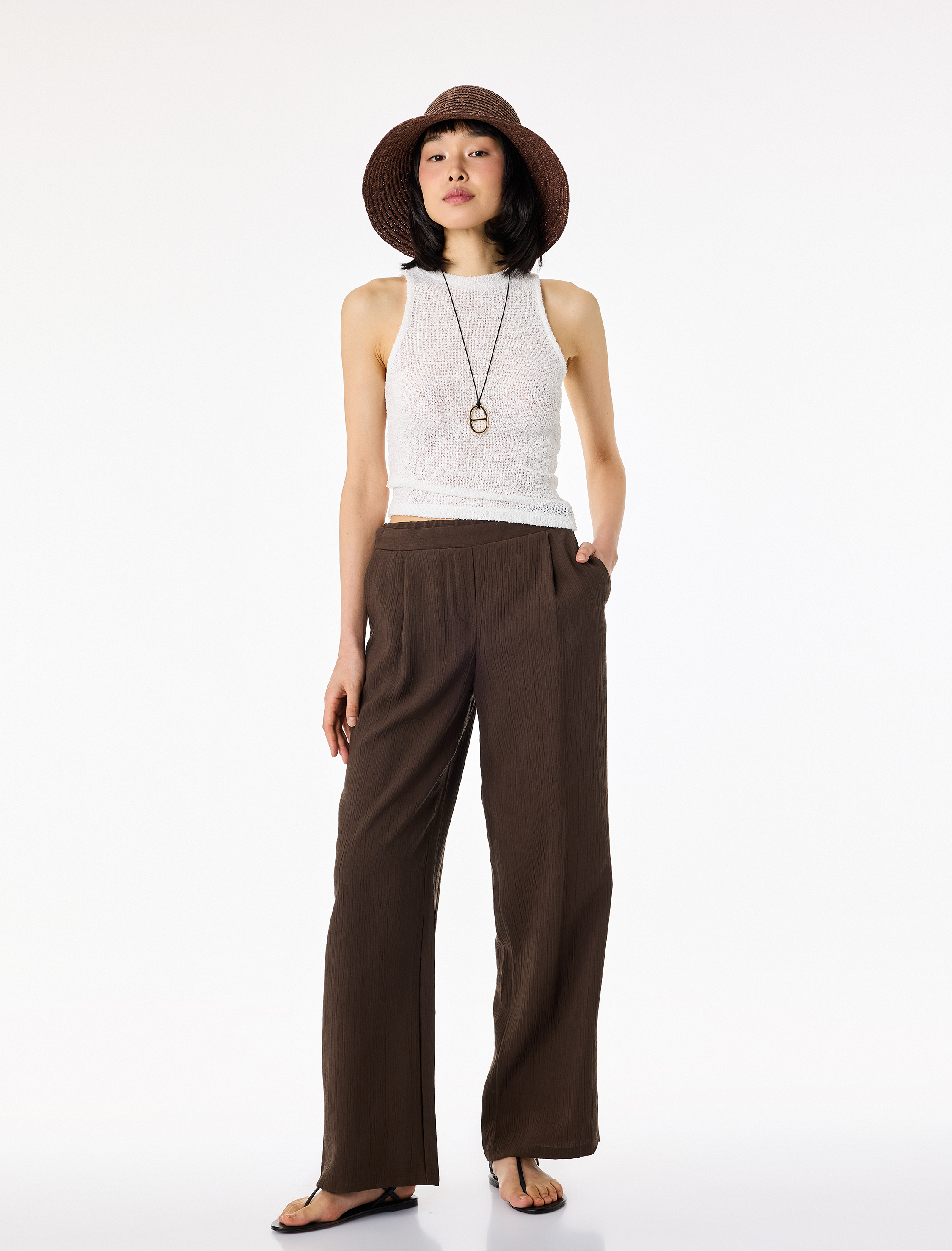 Viskon Cepli Pileli Dokulu Geniş Paça Pantolon