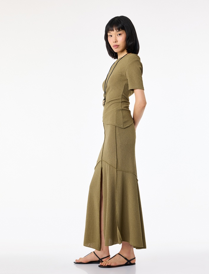  Krep Kumaş Dikiş Detaylı Yırtmaçlı Midi Etek