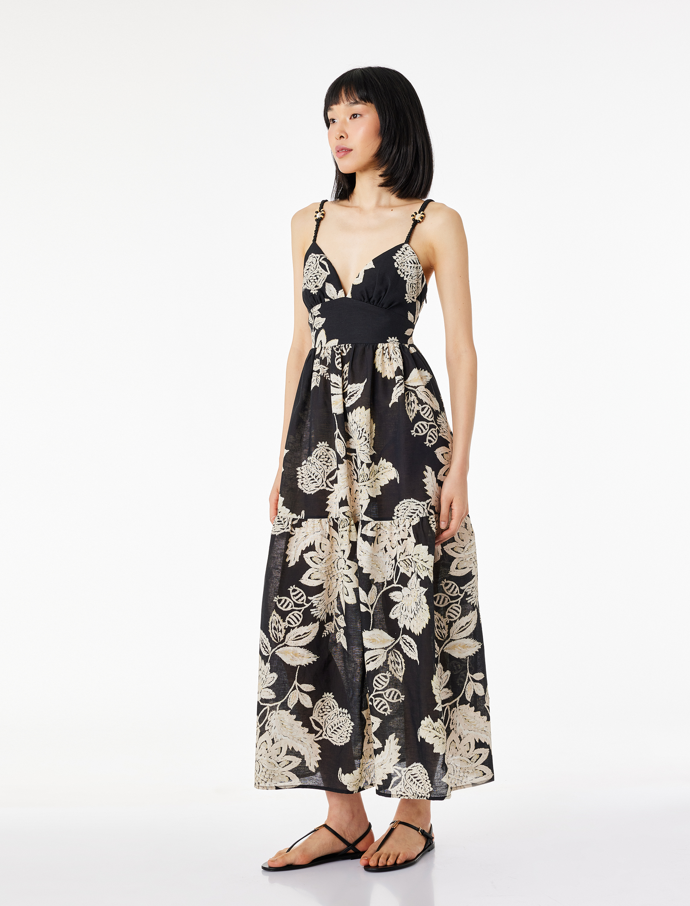   Keten Karışımlı İnce Askılı Nakışlı Çiçekli Uzun Elbise