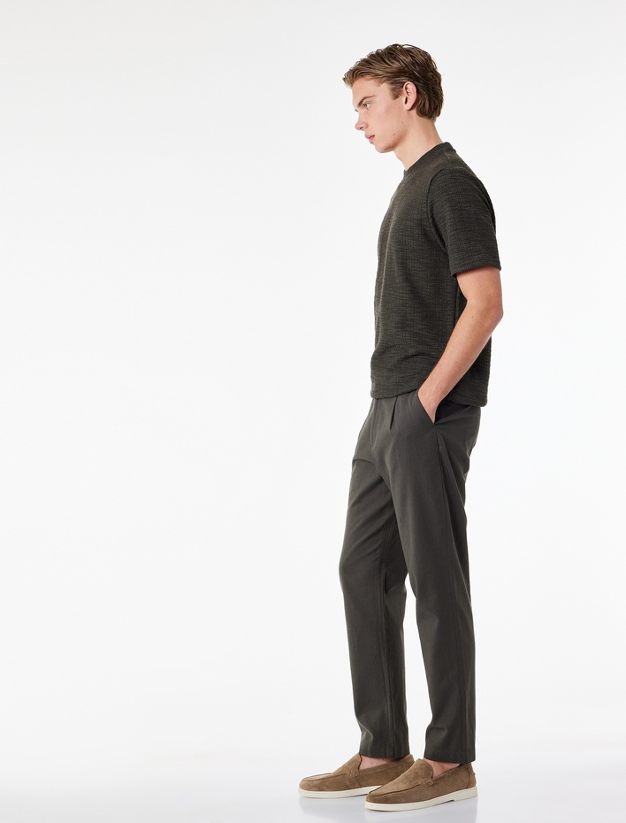  Regular Fit Beli Lastikli Düğmeli Düz Paça Keten Karışımlı Chino Pantolon