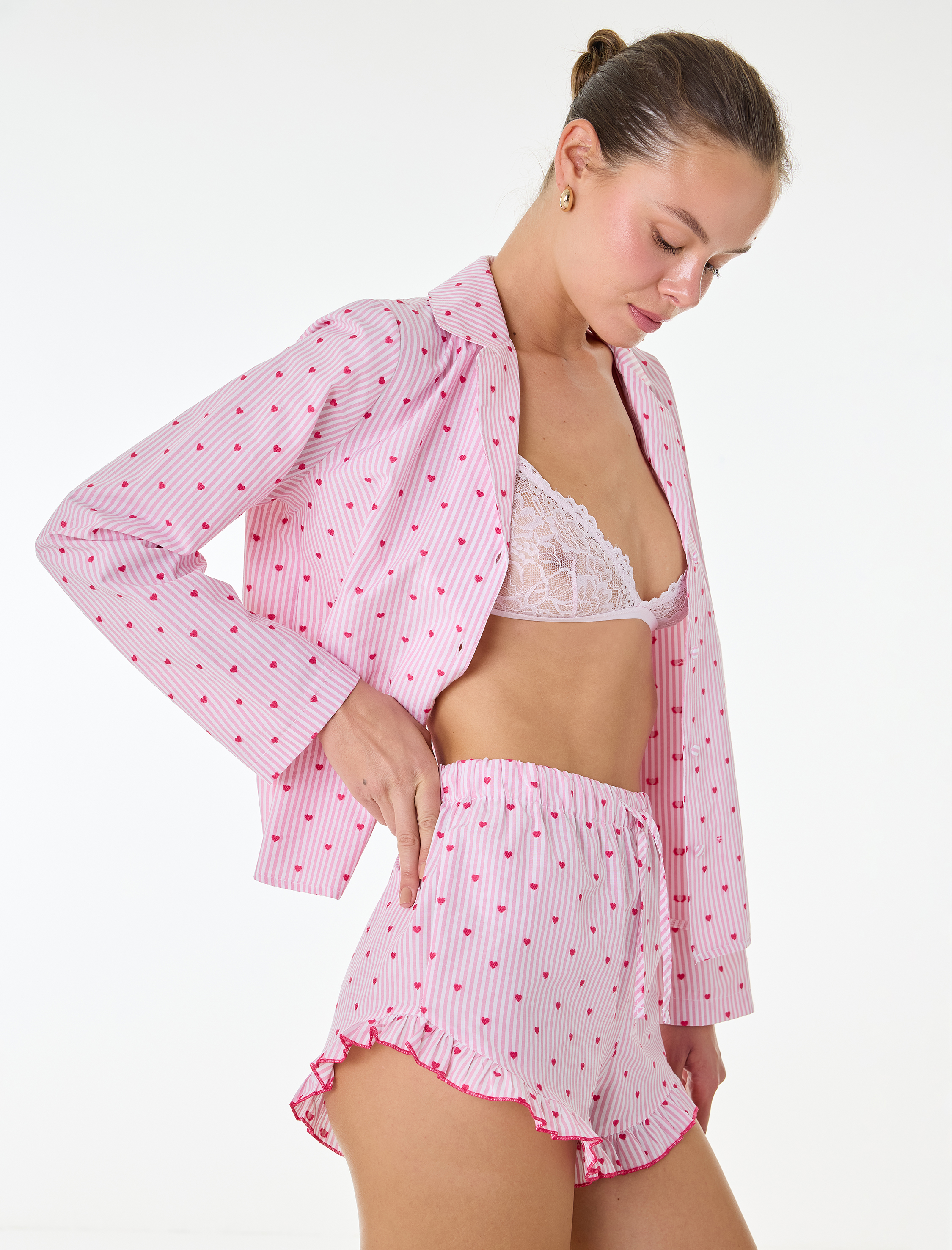   Uzun Kollu Düğmeli Gömlek Yaka Kalpli Çizgili Pijama Üstü