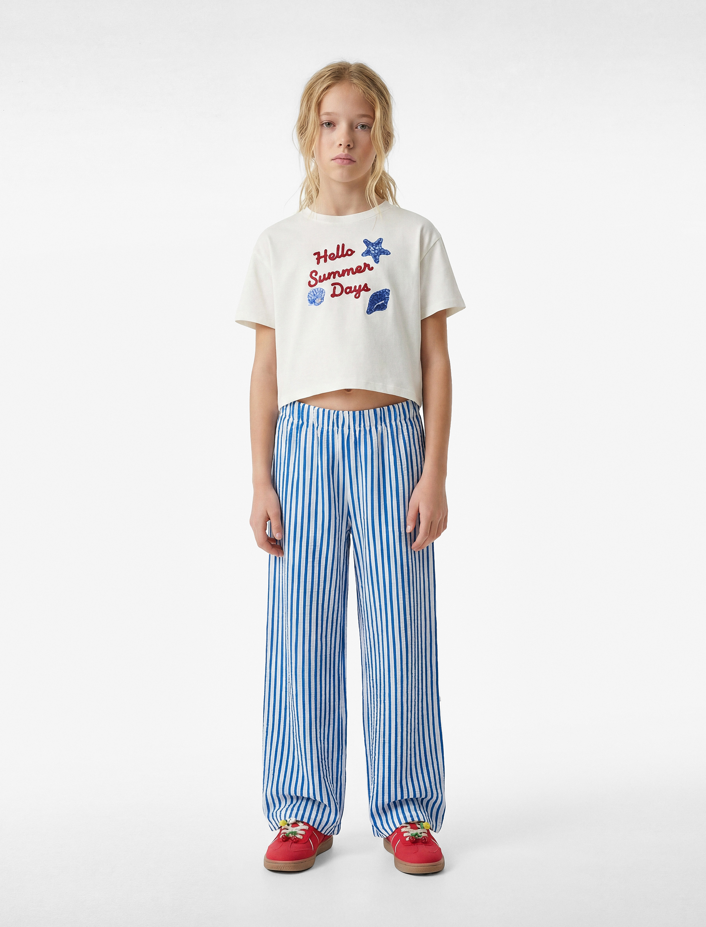  Kız Çocuk Pullu Payetli Bisiklet Yaka Kısa Kollu Pamuklu Tişört