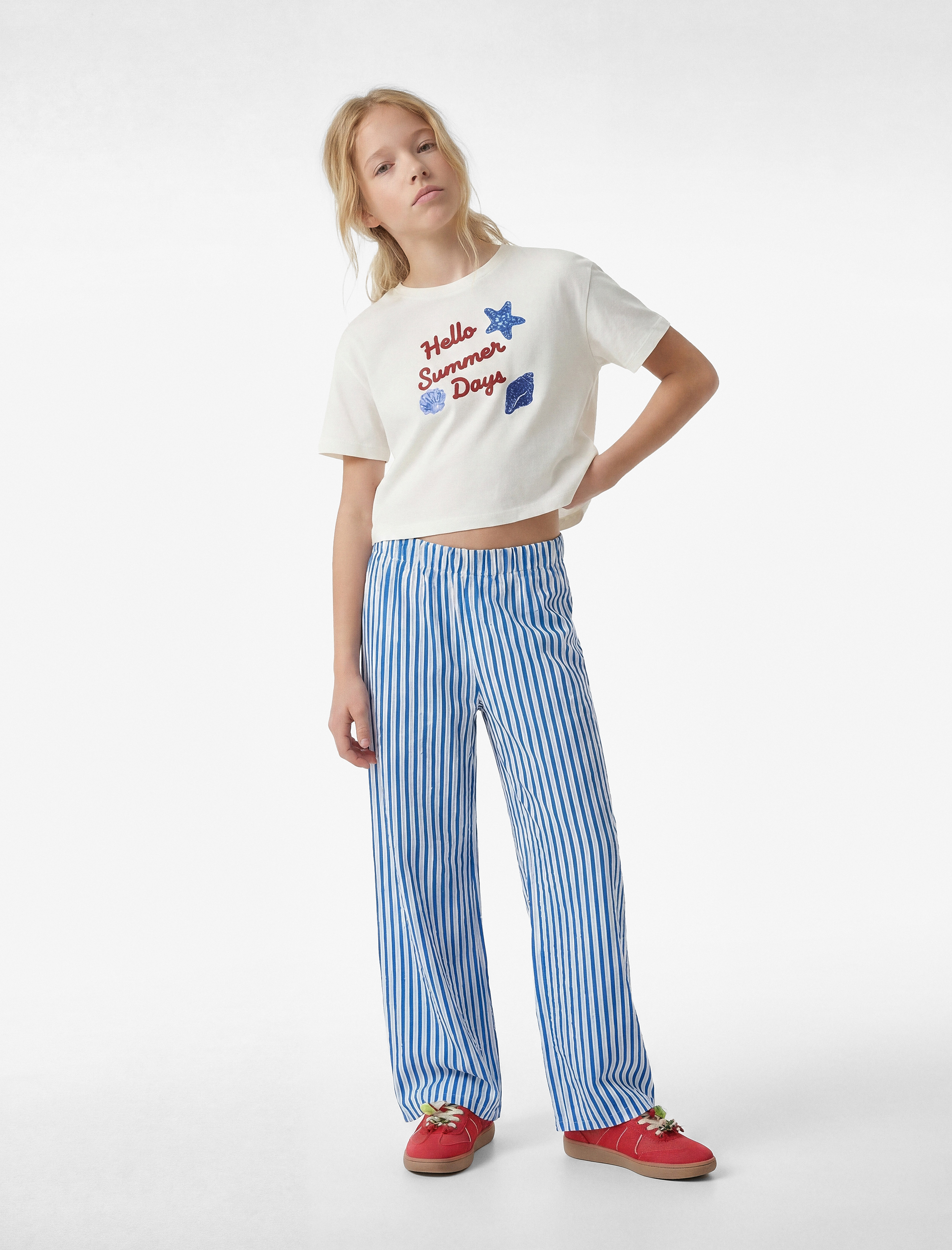  Kız Çocuk Pullu Payetli Bisiklet Yaka Kısa Kollu Pamuklu Tişört