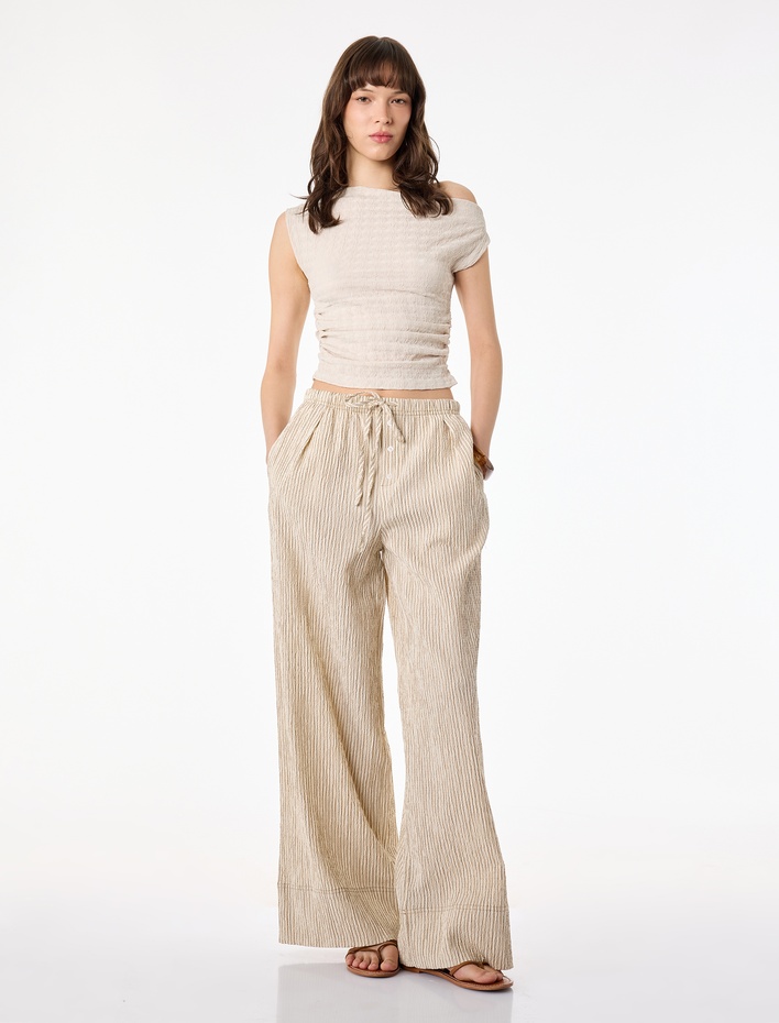  Beli Bağcıklı Viskon Karışımlı Geniş Paça Pantolon