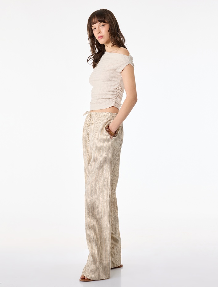  Beli Bağcıklı Viskon Karışımlı Geniş Paça Pantolon