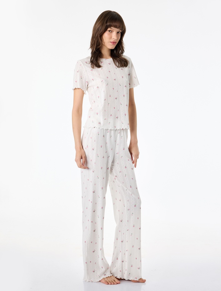  Pamuklu Kısa Kollu Bisiklet Yaka Çiçek Desenli Pijama Takımı - 2'li Set