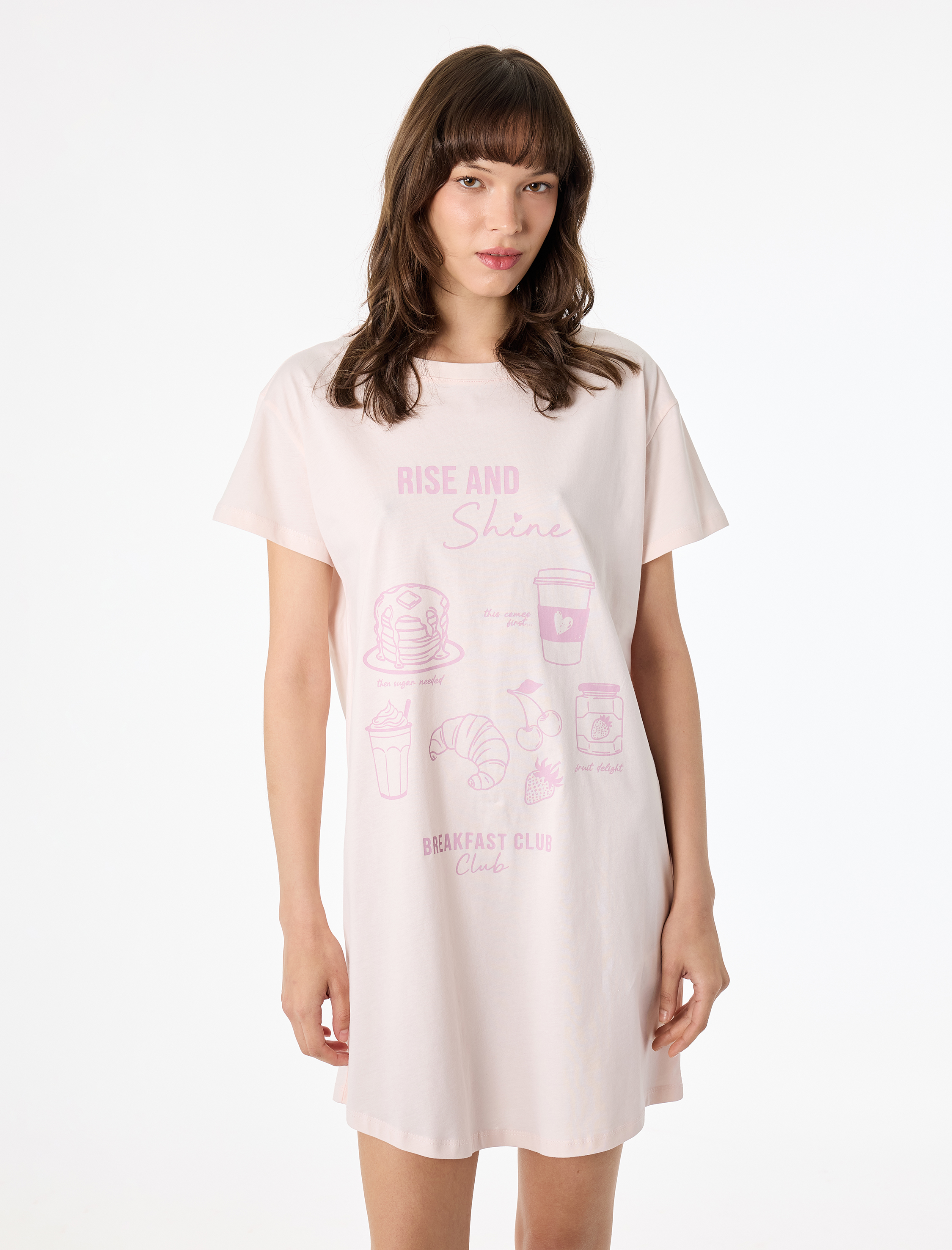   Rahat Kalıp Kısa Kollu Bisiklet Yaka Pamuklu Gecelik